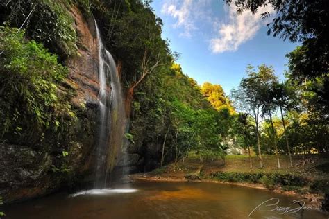 Keindahan Wisata Lembah Harau Di Sumatera Barat Ada Air Terjun