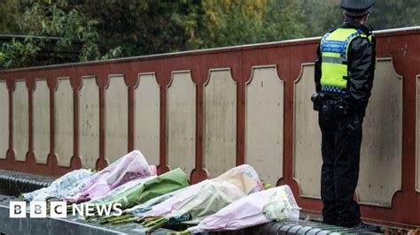 Croydon Tram Crash Memorial To Be Built For Victims Bbc News