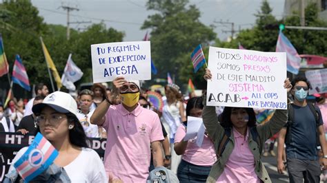 El Activista Gay Que Desafía A Bukele “ha Hecho Retroceder Al Movimiento Lgbt A Sus Inicios