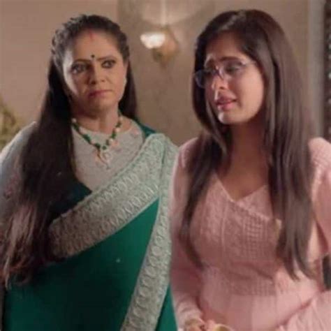 Yeh Rishtey Hain Pyaar Ke Spoiler Alert Mishti And Meenakshi Secretly