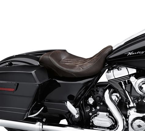 Low Profile Solo Touring Sitz 52000057 Harley Davidson DE