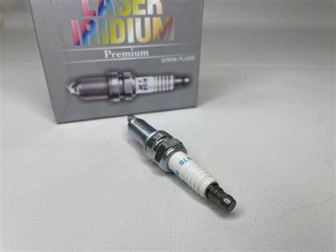 Свеча зажигания NGK SILZKR7B11(9723) - купить по выгодным ценам в ...