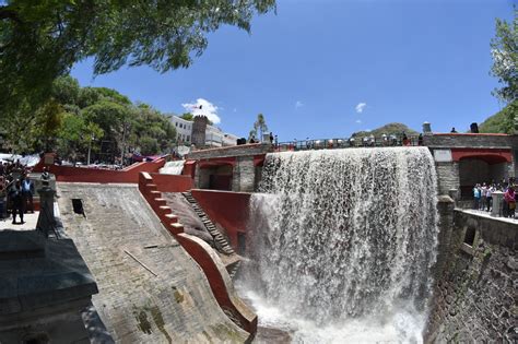 Presiden Navarro Y Gobernador Espectacular Y Vistosa Apertura De La