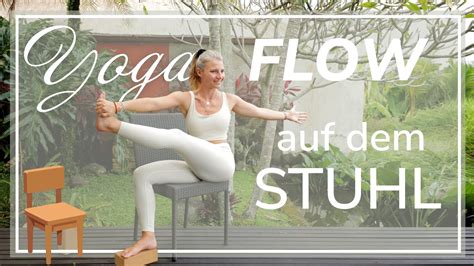 Yoga Flow Auf Dem Stuhl Sonnengru Krieger Und Drehhaltungen Yoga