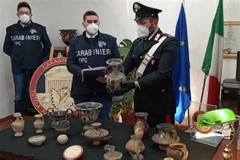 I Carabinieri Tutela Patrimonio Culturale Restituiscono Reperti