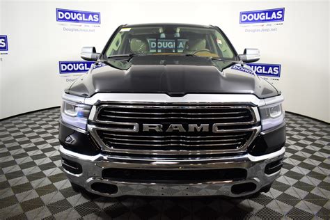 New 2020 Ram 1500 Laramie 4x4 Crew Cab 5 7 Box Crew Cab In Venice Rml053 Douglas Jcdr