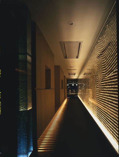 鳥居デザイン事務所 Modern garden lighting Spa interior design Corridor design