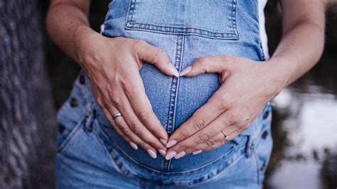 Día de las Madres Cómo alimentarse bien durante el embarazo MVS