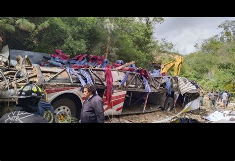 Volcadura De Autobús En Oaxaca Deja 27 Muertos Y 13 Heridos