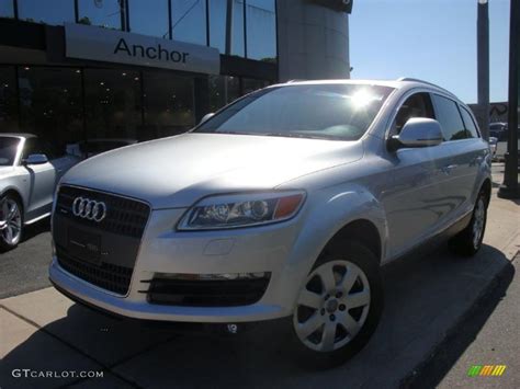 2007 Light Silver Metallic Audi Q7 36 Premium Quattro 30544012