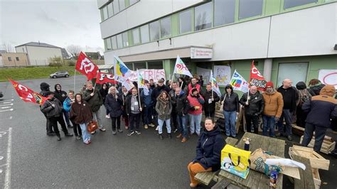 En Côtes Darmor Les Professeurs Des Collèges Se Mobilisent Contre Le Choc Du Désespoir