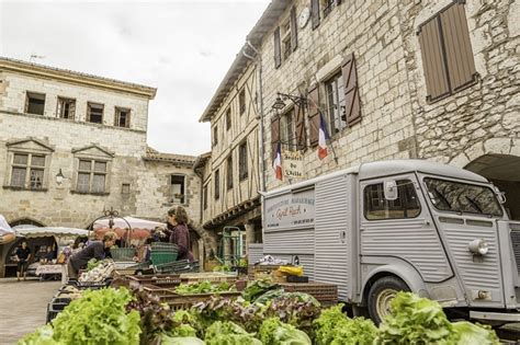 Tour Du Tarn Zu Pferd Castelnau De Montmiral Cahuzac Sur V Re