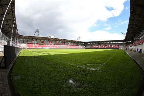 Bericht Hallescher FC zukünftig im Leuna Chemie Stadion liga3