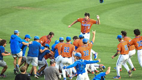 Florida Baseball Outlasts Clemson In Super Regional To Advance To Cws