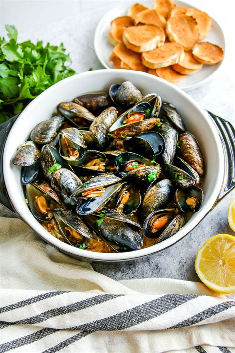 Garlic Butter Mussels The Culinary Compass