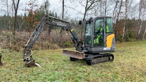 Köp Grävmaskin Volvo EC27C med extra skopor på Klaravik YouTube