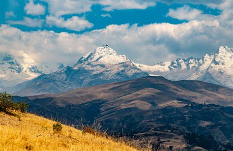 Pegunungan Andes Di Peru Foto Stok - Unduh Gambar Sekarang - Alam, Alam liar, Andes - iStock