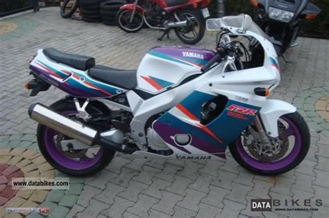 1995 Yamaha FZR FZR600