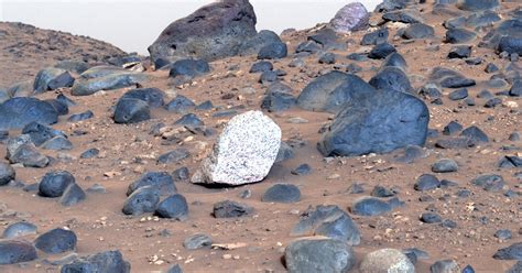 Nasa Rover Discovers Strange Stones Never Before Seen On Mars