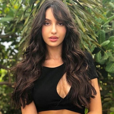 Pin Su Nora Fatehi Beautiful Looks