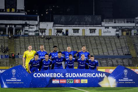 Jogador Do Cruzeiro Foi Pura Emo O Na Estreia Da Sul Americana