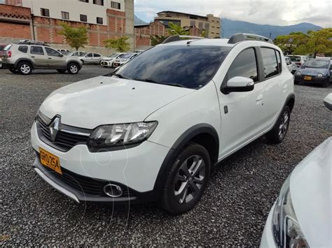 Renault Sandero Stepway Trek Intens Aut Usado Color Blanco