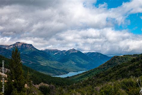 Paisaje Agreste De Las Monta As De Villa Meliquina Provincia De