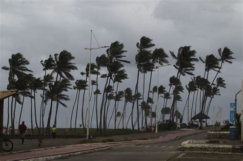 Jornal Correio Fim de semana será de céu nublado em Salvador confira