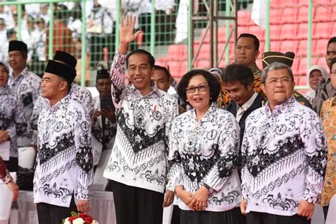 Jokowi Resmikan Besaran Baru Gaji PNS Golongan 3a 2024 DKI Jakarta Masa