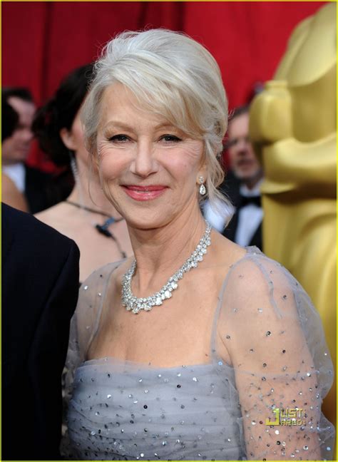 Helen Mirren Oscars 2010 Red Carpet Photo 2432977 Helen Mirren