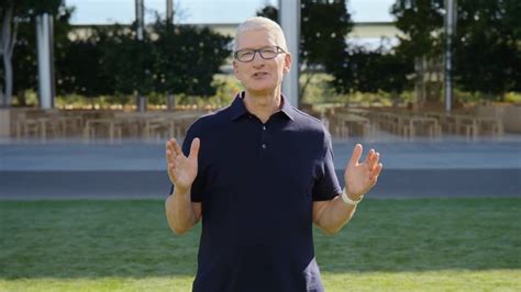 Apple Ceo Tim Cook Says Iphone 14 Pro Demand Exceeds Supply Dans Tutorials