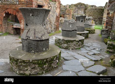 Restaurierter Ofen Fotos Und Bildmaterial In Hoher Aufl Sung Alamy