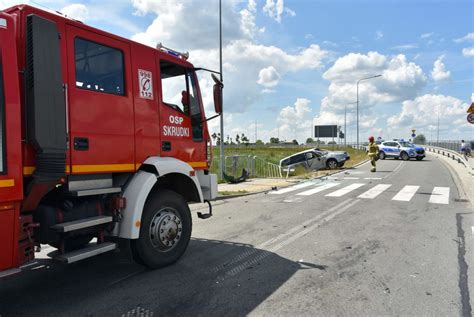 Pilne Wypadek Na Starej Trasie Yrzyn Ryki Utrudnienia W Ruchu