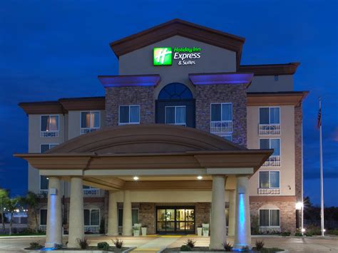 Holiday Inn Express & Suites Fresno South Hotel by IHG