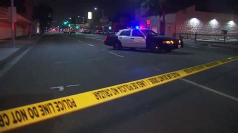 Santa Ana Shooting Leaves 1 Dead 2 Critical Gunman At Large Ktla