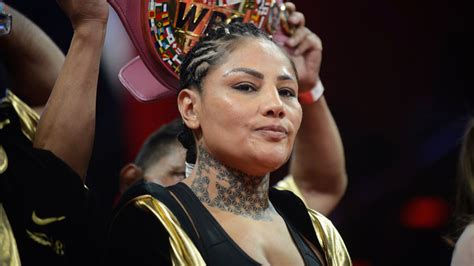 La ‘barby Juárez Revienta Al ‘canelo “he Hecho Lo Doble Que él Y No Gano Lo Mismo” La Opinión