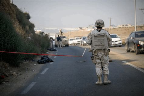 Arrojan Bolsas Negras Con Restos Humanos En La Carretera El Mexicano