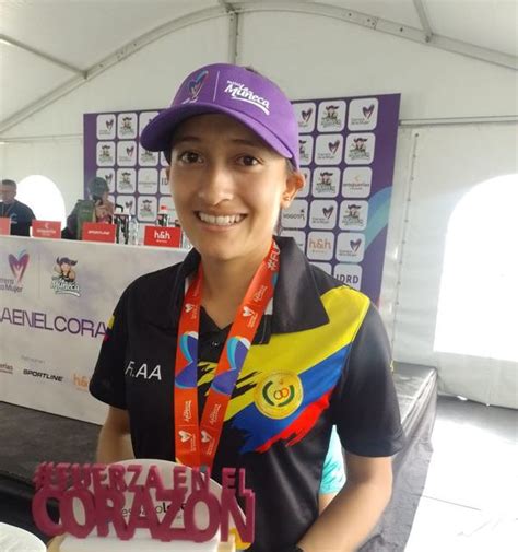 Leidy Tatiana Rivera Ganadora De La CategorÍa 10k En La VersiÓn 17 De