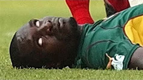 Footballeur Mort En Plein Match Nomakeshift