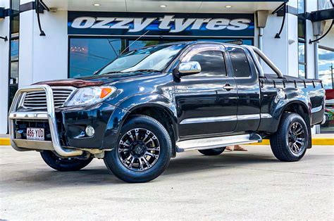 Toyota Hilux Hussla Ambush Gloss Black Dark Tint Face