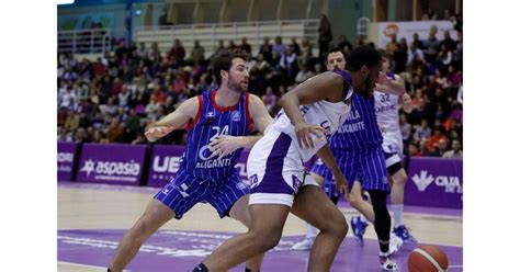 BALONCESTO LEB ORO El UEMC Real Valladolid Baloncesto Logra La