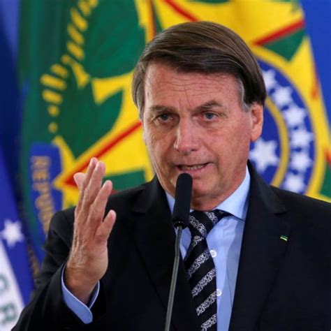 Bolsonaro sanciona vetos orçamento 2021 que prevê até 53 599