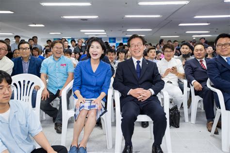 이재명 부인 김혜경 구설수 친형 강제입원 의혹 형수와 조카 동의 있었다