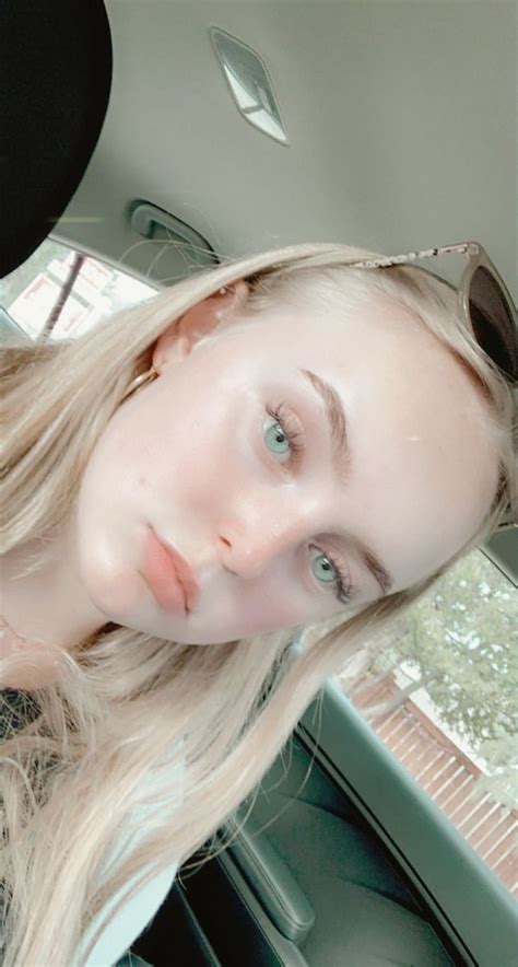 Most Beautiful Faces Beautiful Girl Image Pale White Skin Pale Skin White Skin Girl Blonde