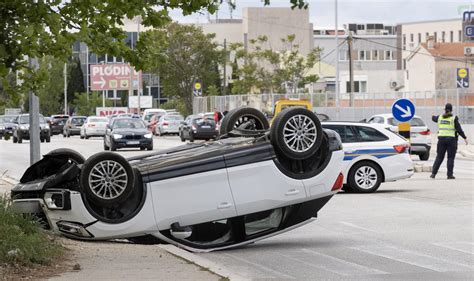 Slobodna Dalmacija Prometna Nesre A U Splitu Oboren Je Pje Ak Blizu