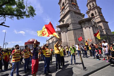 Monarcas Morelia Afición Marcha Para Que El Equipo Siga En La Ciudad