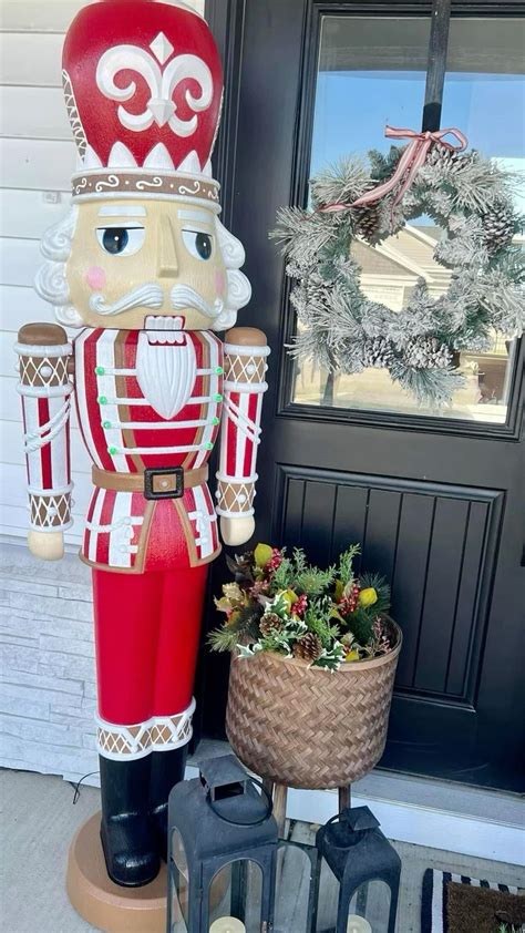 Pin By Didi Iglesias On Christmas Decor Nutcracker Christmas