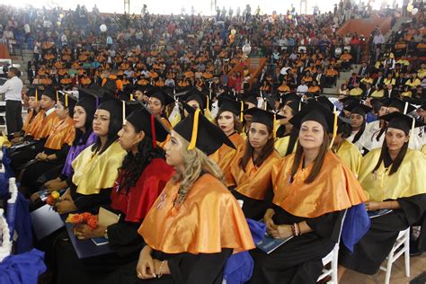 Uasd Grad A Profesionales De Grado Y De Postgrado Peri Dico