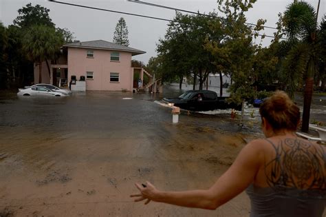 L Uragano Idalia Si Abbatte Sulla Florida Tempesta Catastrofica