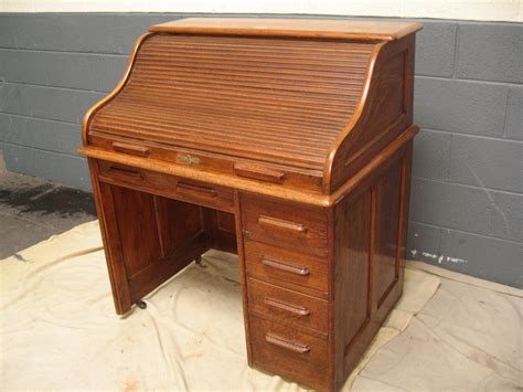 Small Oak Roll Top Desk | 619252 | Sellingantiques.co.uk